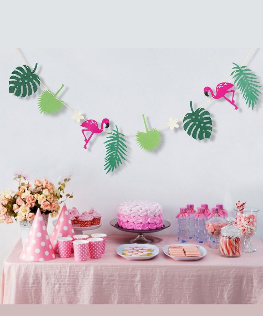 garland-flamingo3 garland flamingo birthday party girls