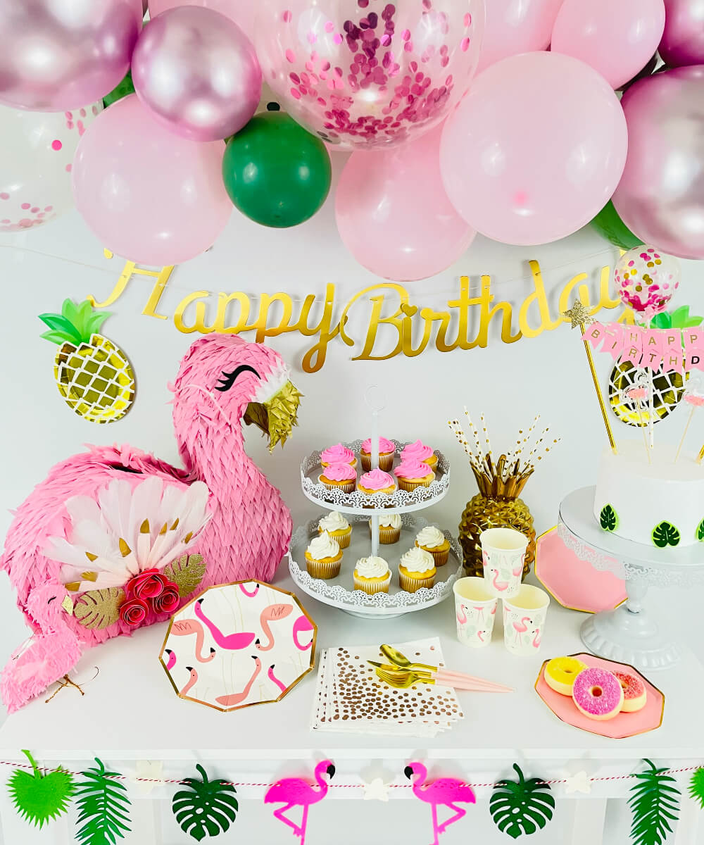 flamingo-bundle photo elegant gold pineapple plate birthday party girls bachelorette aloha hawaii luau summer