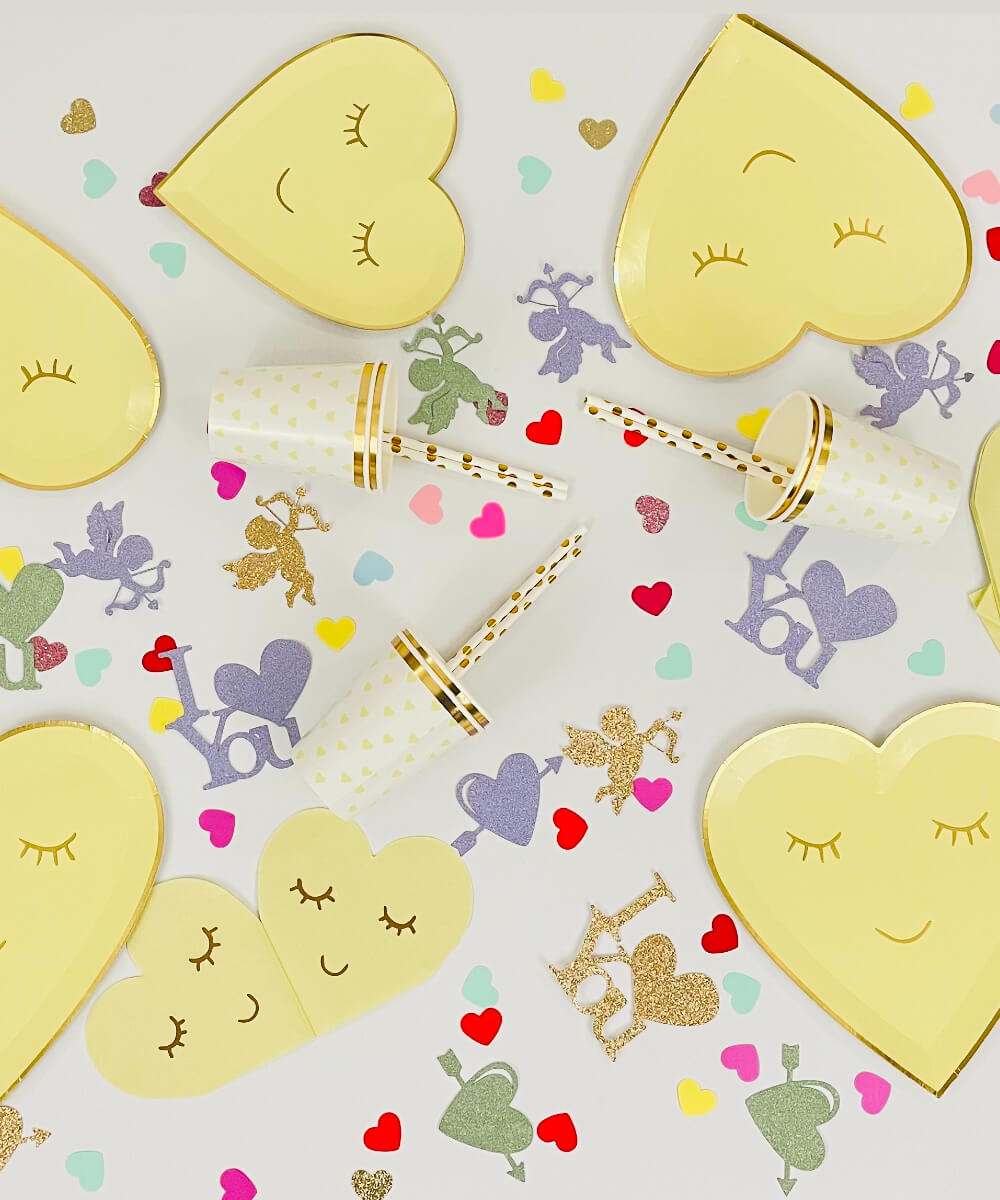 tableware-valentines yellow Valentines heart shaped tableware